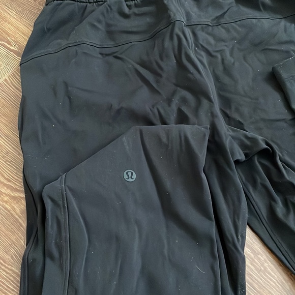Lululemon On The Fly Pants - Picture 5 of 6